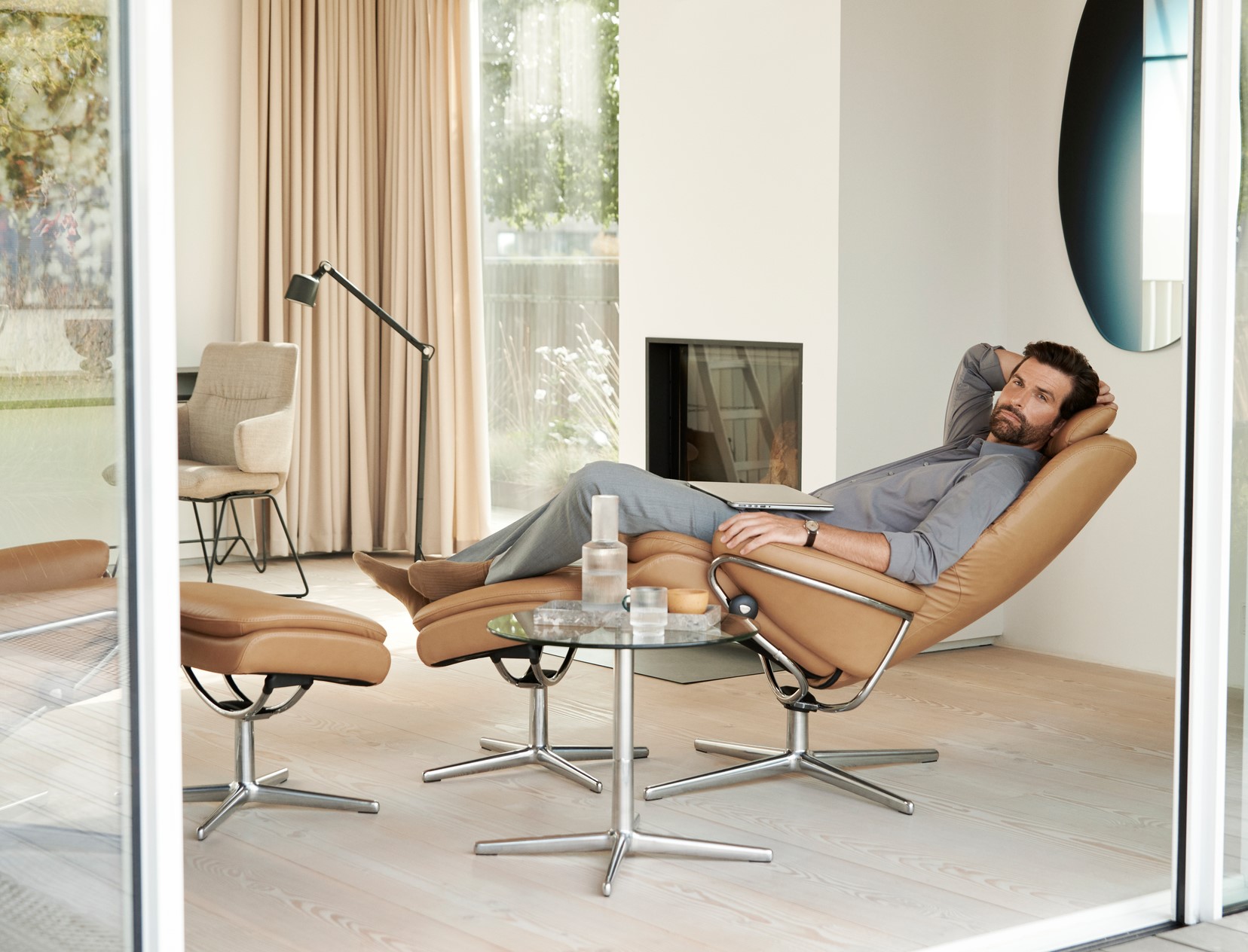 Choosing a Mid-Century Modern Recliner: Why Stressless is your Best Option